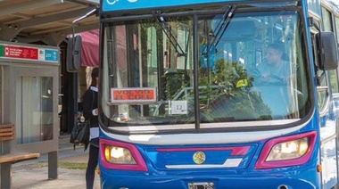 Meoni prometió sostener el transporte público y mejorar el sistema si logra ganar