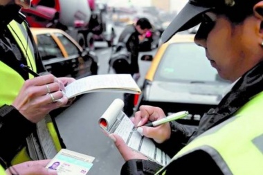 Se podrá hacer on line el descargo por las multas de tránsito en Provincia