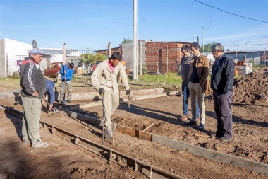 Uocra denunció parálisis en obra de viviendas: desmentida oficial del municipio