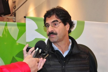 Sarquís pasó por la muestra y no bajó al oficialismo de la pelea electoral en la provincia