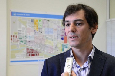 Díaz habló de "municipio saneado" y adelantó la aplicación de "cláusula gatillo" en salarios