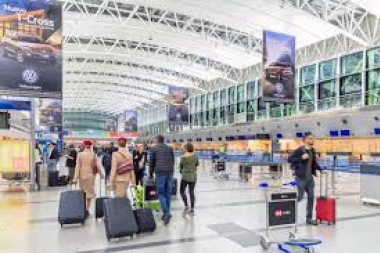Confirman que el impuesto para las compras en el exterior con tarjetas será del 30%