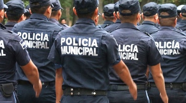 Kicillof analiza la creación de una nueva policía municipal