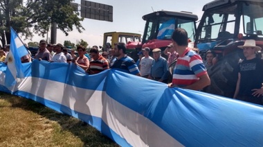 Paro del campo: duros ataques de sectores K y desacoples en la Mesa de Enlace