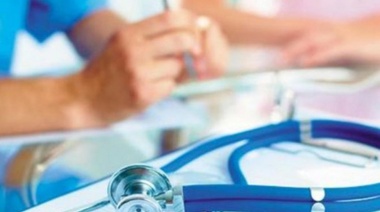 Autorizan a médicos que están jubilados a trabajar en el sistema sanitario