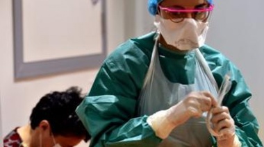 Sistema de medicina a distancia para personas con coronavirus con síntomas leves