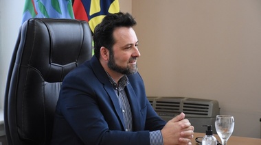 Intiman al gobierno de Chacabuco a completar el pago de los aguinaldos