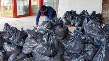 Petrecca anunció la entrega de 800 módulos del SAE con un reclamo a provincia