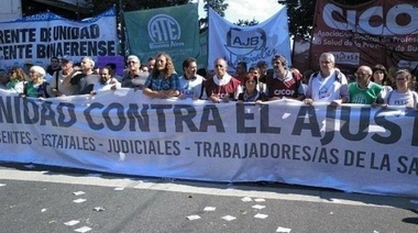 Médicos, docentes y judiciales encabezan las voces para la reapertura de paritarias