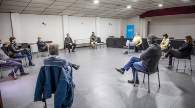 Nuevo criterio: contactos estrechos con síntomas serán considerados positivos sin testeo