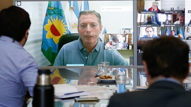 Kicillof se reunió con intendentes y evalúa modificaciones al aislamiento ante la baja de casos