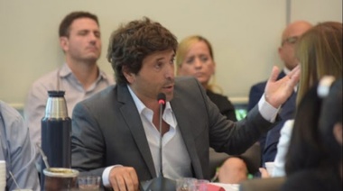 El monzonismo no quiere suspender las PASO y pide por la boleta única