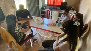 Mazzutti visitó a beneficiarios de microcréditos y criticó "actitud pasiva" del municipio en la pandemia