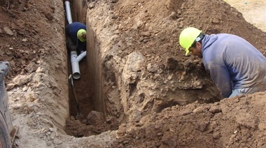 Lago anunció la ampliación de la red de cloacas para dos barrios de Alberti