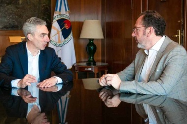 Meoni recibió al intendente Torchio por la vuelta del tren de pasajeros a Casares
