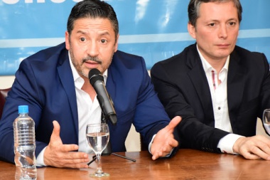 El PJ bonaerense apoyó la reestructuración de deuda de Guzmán y Kicillof