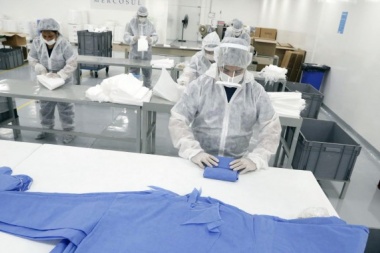 Tras cincuenta días de parate, reabren más de 600 empresas en todo el país