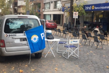 Juntos por el Cambio y el Frente Todos se cruzaron en las redes por la atención a jubilados