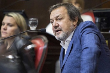 Primer caso de COVID-19 en el Senado: Roberto Costa dio positivo el hisopado