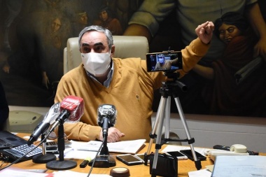 Tres casos de covid en Trenque Lauquen: Fernández suspedió reuniones familiares y gastronomía