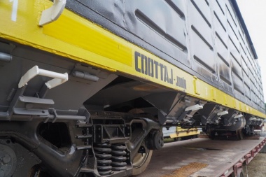 La Cooperativa Ferroviaria entregó tres vagones reparados en Junín