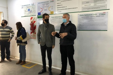 Abrió el primer centro extrahospitalario en Junín y en principio será solo para residentes