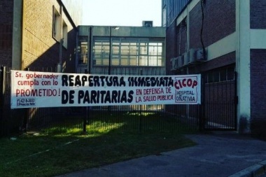Profesionales de la salud se manifestaron para pedir aumento salarial