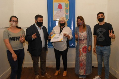 Reconocimiento a agrupaciones y mural en el PJ