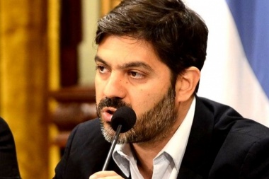 Tras críticas de la oposición, Bianco negó “discriminación” en el reparto de fondos