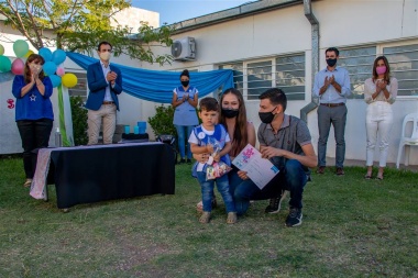 Municipio PRO organizó el primer acto de egresados presencial en la región