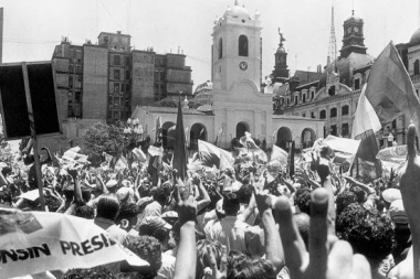 10 de diciembre: Recuperación de la Democracia