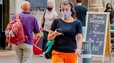 "La pandemia no terminó", insistió Petrecca en las redes