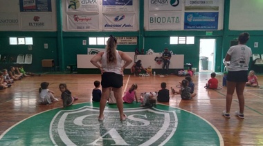 Recuperadoras de la Cooperativa Las Marías capacitan sobre cómo cuidar el medio ambiente