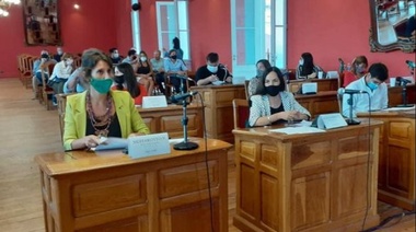 La oposición lamentó la "falta de diálogo" y recordó que el aumento de tasas se dio con los votos de JxC