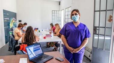 Cambios en las altas de positivos y en el plazo de aislamiento por contacto estrecho