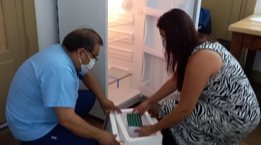 Junín recibió 500 dosis de la vacuna "Aztrazeneca" en la posta del colegio Industrial