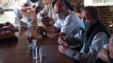 Patricio García estuvo en Junín con vecinos de las inmediaciones de la autopista Chacabuco-Junín