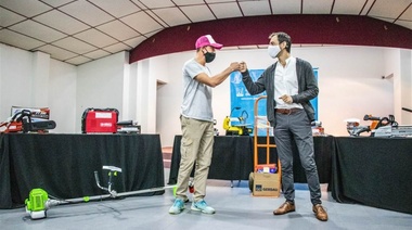 Entregaron herramientas a nuevos emprendedores de Junín: son 144 desde el inicio
