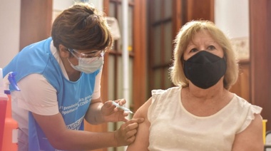 Aiola dijo ya son 20 días sin vacunas en Chacabuco y Olivetto lo acusó de hacer "política vil"