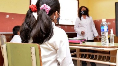 Larreta confirmó clases presenciales en CABA y Fernández habló de "estrago jurídico"