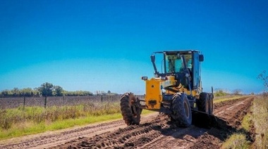 Provincia financiará compra de equipamiento y maquinaria en 6 municipios de la cuarta