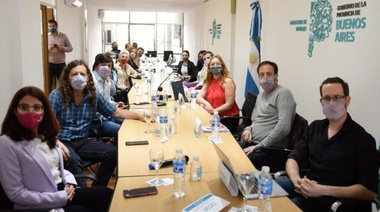 Provincia cerró acuerdo de aumento salarial con los estatales: 45% a noviembre