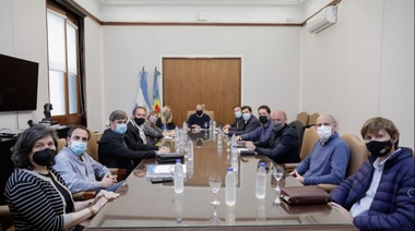 Intendentes del FdT de la Cuarta estuvieron con Insaurralde y parte del gabinete de Kicillof