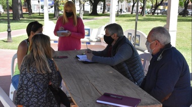 Nueva salida del gabinete a la calle en Chivilcoy y anuncio de obras