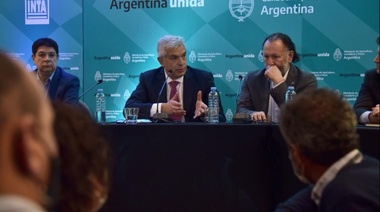 Guiño de Domínguez a las universidades de cara a la agenda agraria 2022