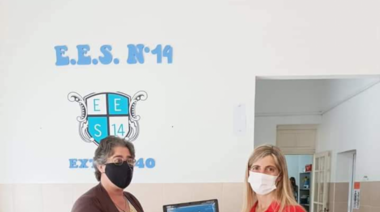 Provincia entregó netbooks en localidades del distrito