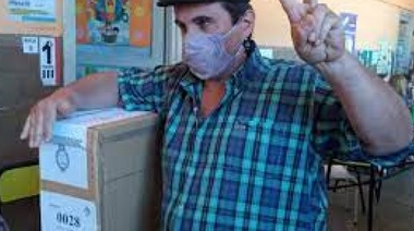 "La voluntad del pueblo es soberana y hay que respetarla", expresó Bruzzone en su voto