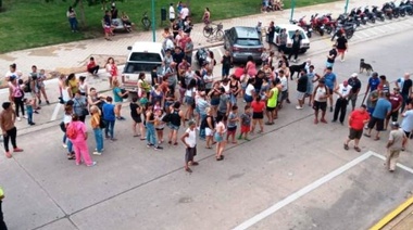 Protesta de trabajadores municipales en 9 de Julio