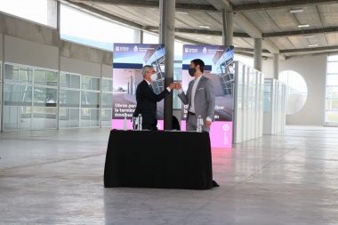 Petrecca y Meoni firmaron convenio para la obra de la terminal de ómnibus
