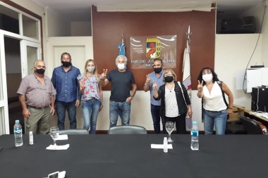 Con apoyo seccional, se lanzó en Bragado y Chacabuco la agrupación "Perón Vive"